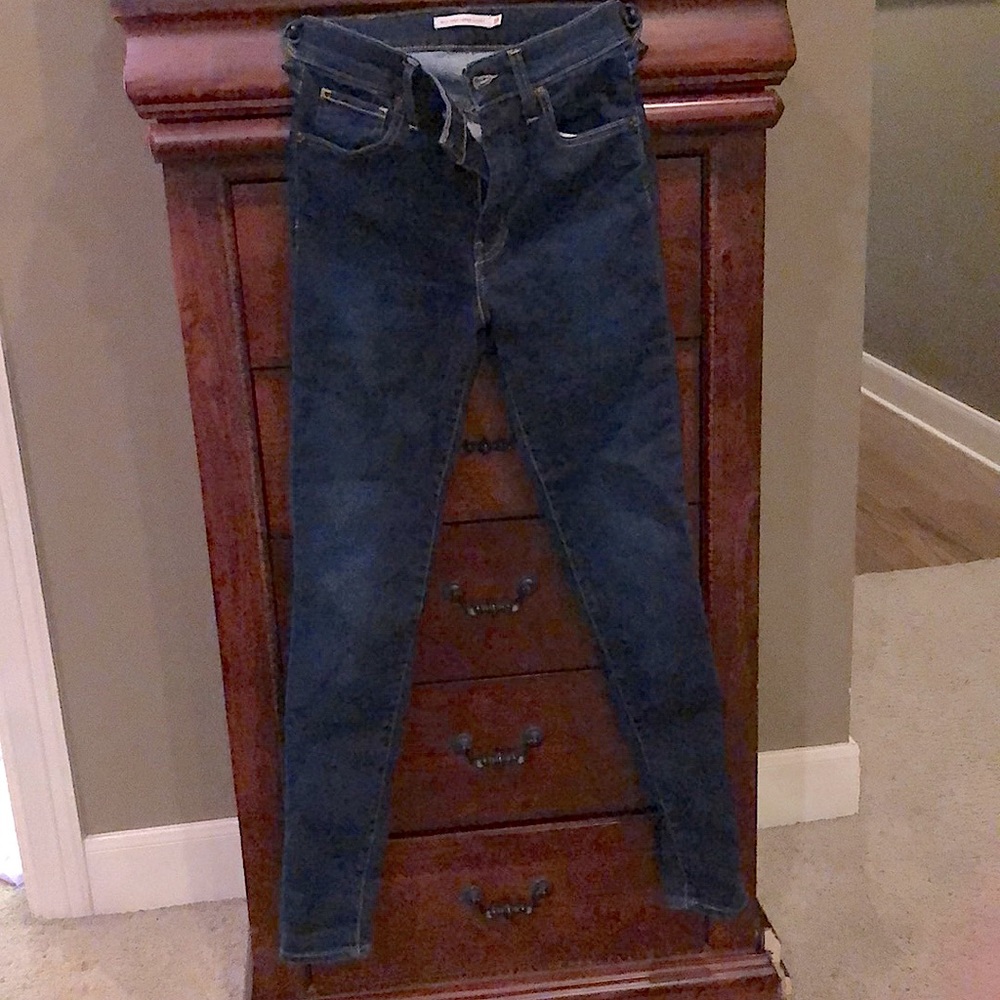 Levi’s mile high skinny jean dark blue size 25